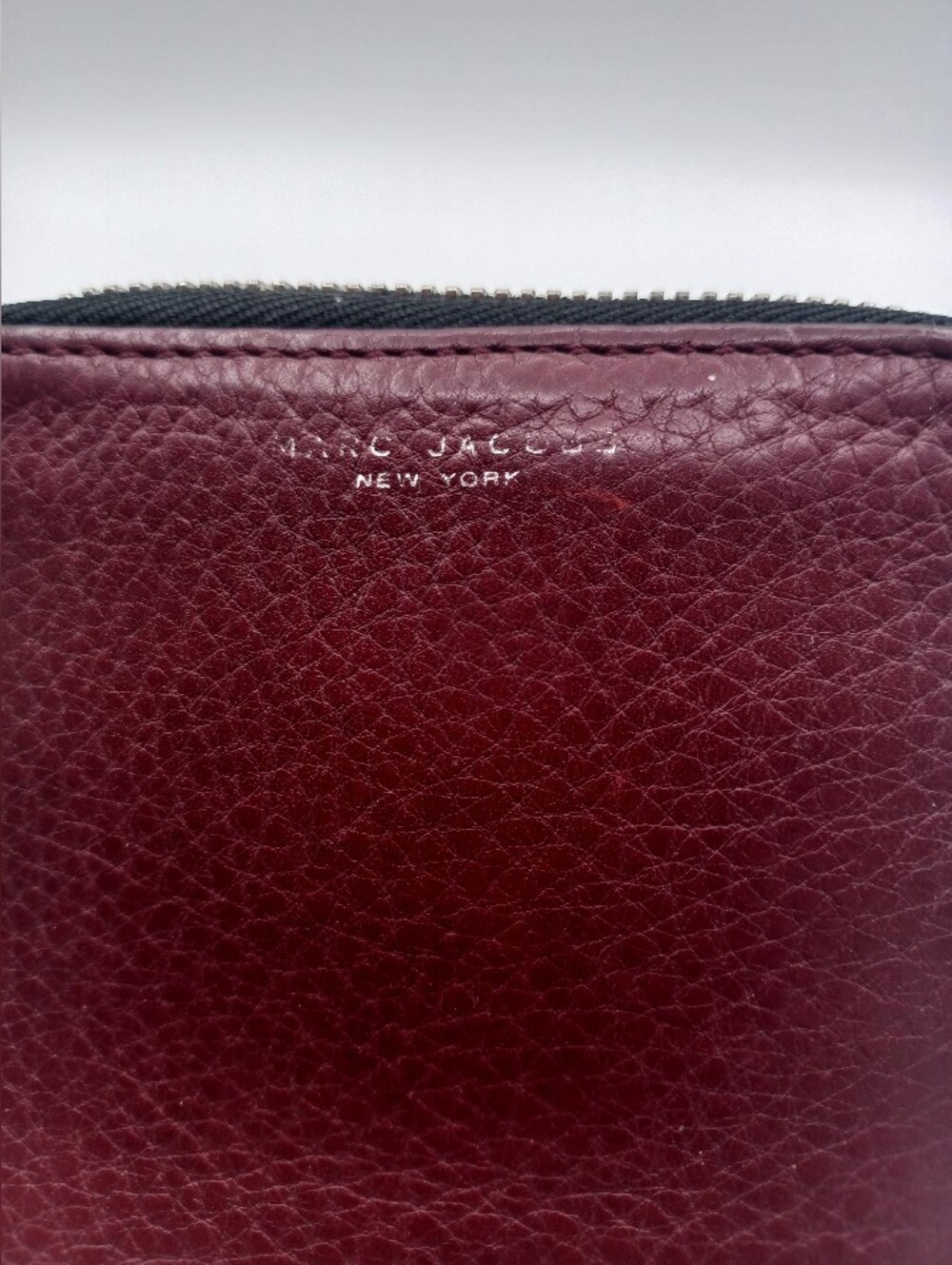 Marc Jacobs Leather Wallet - Picture 2 of 12